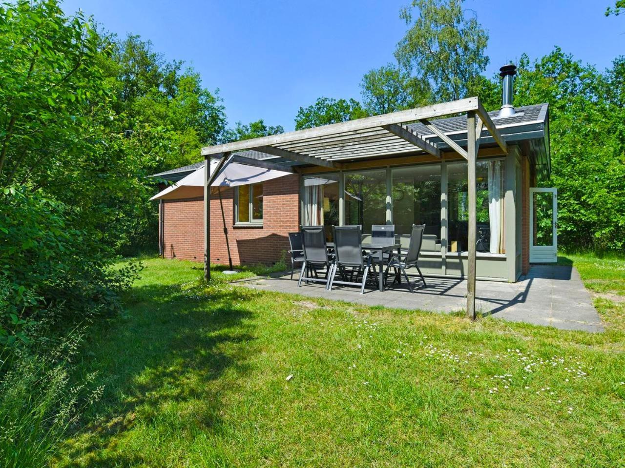Luxury 4-Person Bungalow In The Holiday Park Landal Twenhaarsveld 霍尔顿 外观 照片