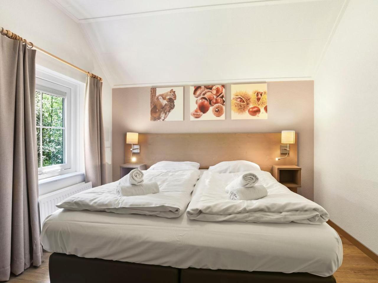 Luxury 4-Person Bungalow In The Holiday Park Landal Twenhaarsveld 霍尔顿 客房 照片
