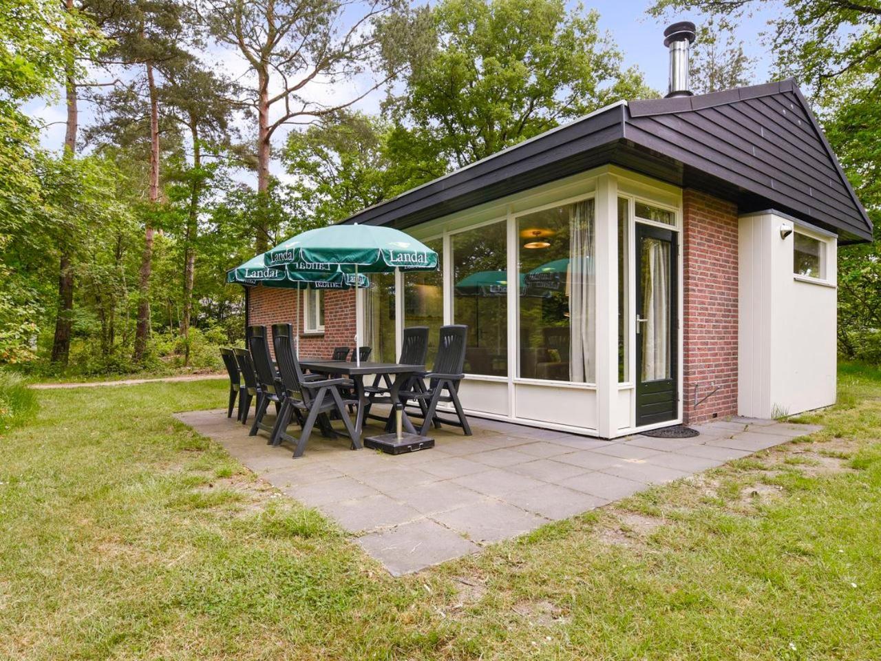 Luxury 4-Person Bungalow In The Holiday Park Landal Twenhaarsveld 霍尔顿 客房 照片
